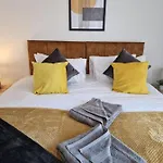 Hébergement de vacances Cosy 3 Bedroom House In Beeston, Leeds, Ls11 7jp Leeds (West Yorkshire)