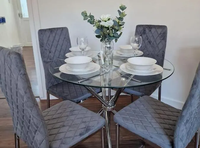 Cosy 3 Bedroom House In Beeston, Leeds, Ls11 7jp * 利兹